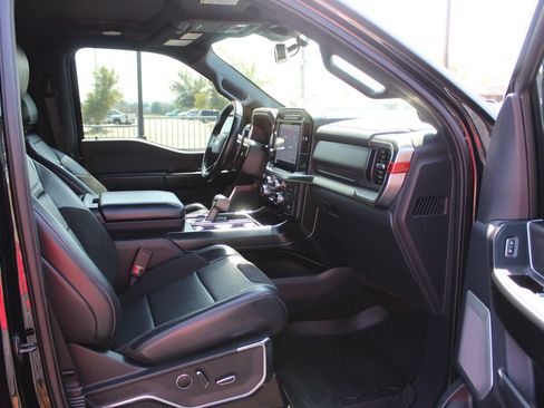 Used 2022 Ford F150 Raptor w/ Raptor 37 Performance Package AWD/4WD image 13