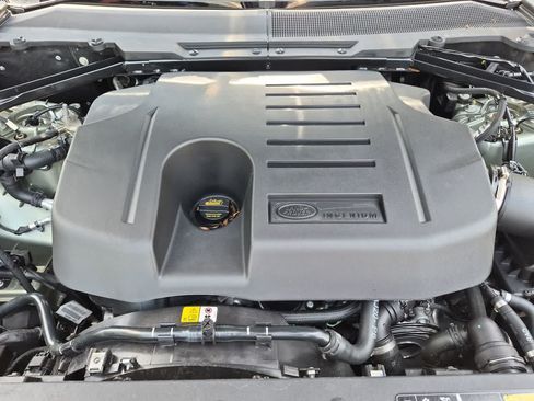 Certified 2025 Land Rover Defender 110 X AWD/4WD image 15