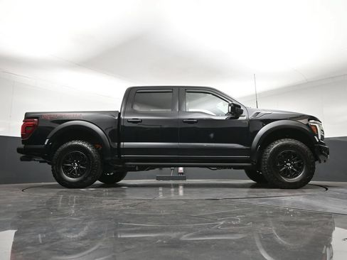 Used 2025 Ford F150 Raptor AWD/4WD image 28