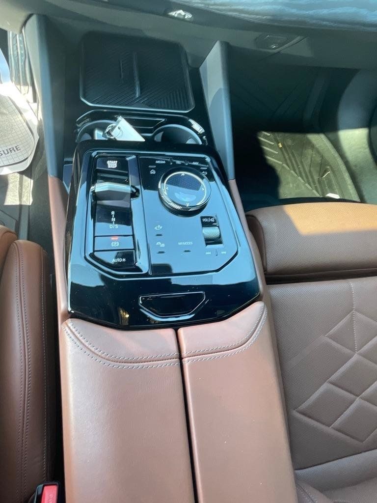 Used 2024 BMW 530i xDrive w/ M Sport Package AWD/4WD image 19