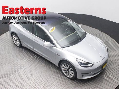 Used 2018 Tesla Model 3 Long Range image 3