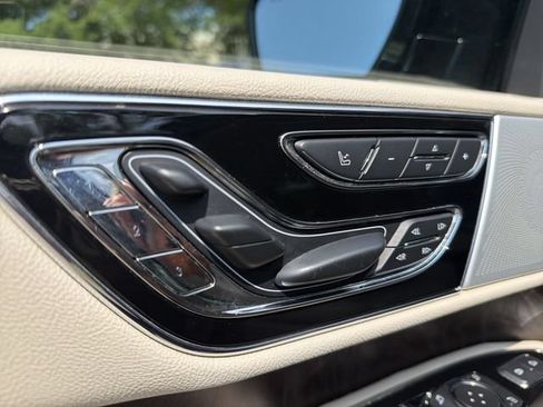 Used 2019 Lincoln Navigator Reserve AWD/4WD image 12