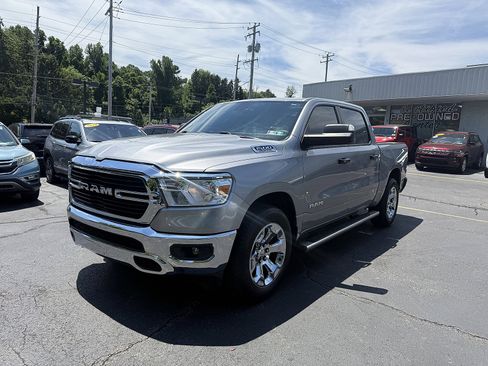 Used 2019 RAM 1500 Big Horn AWD/4WD image 3