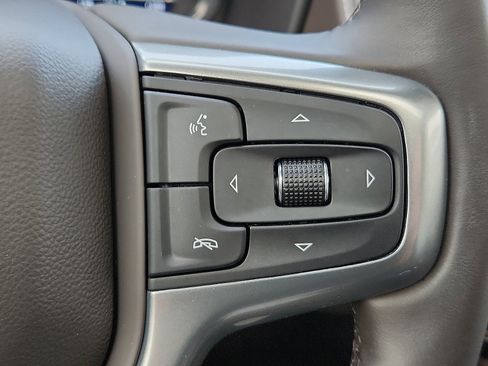 Used 2024 Chevrolet Tahoe Z71 w/ Off-Road Capability Package image 18