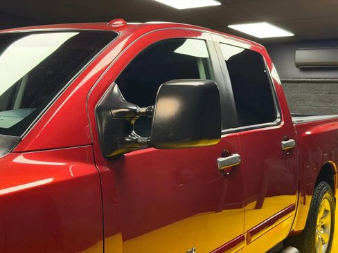 Used 2014 Nissan Titan SV w/ SV Premium Utility Package image 9