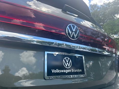 New 2026 Volkswagen Atlas SE FWD image 43