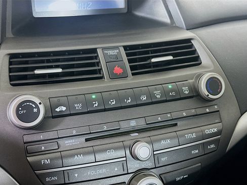 Used 2011 Honda Accord LX image 22