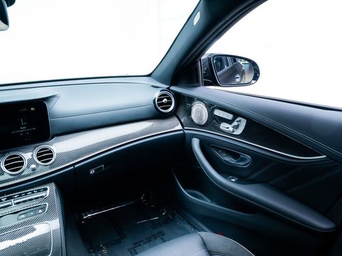 Used 2023 Mercedes-Benz E 63 AMG S image 10