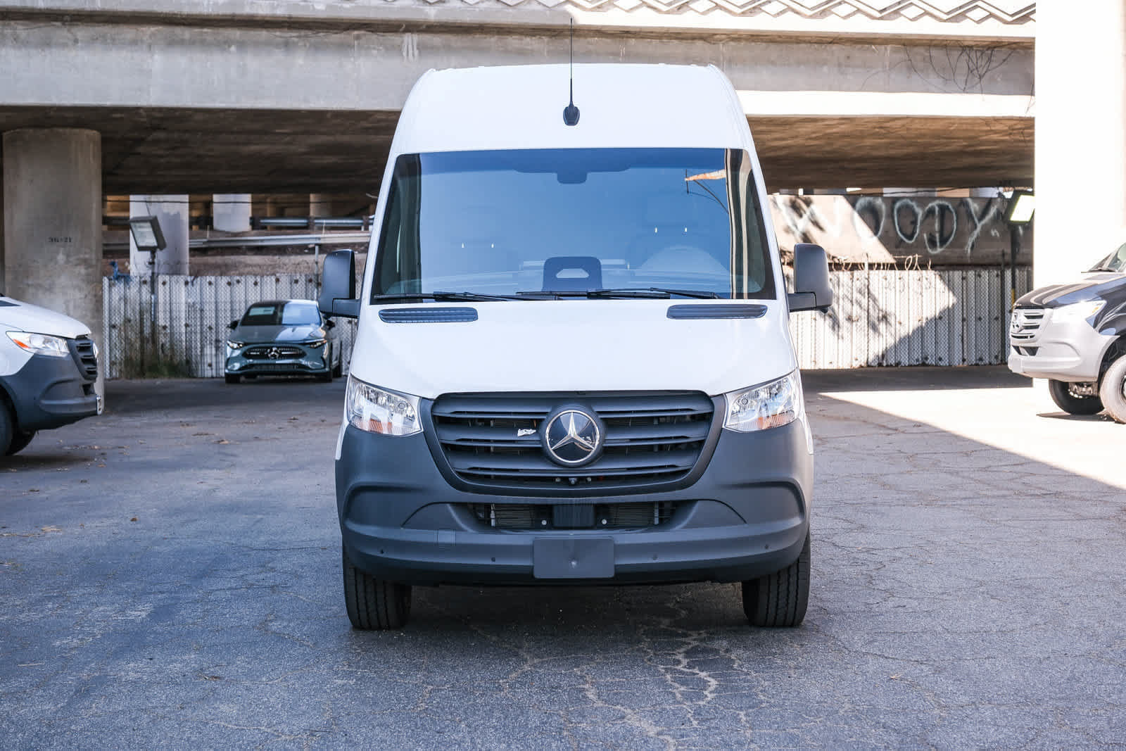 New 2025 Mercedes-Benz eSprinter 170 Cargo image 2
