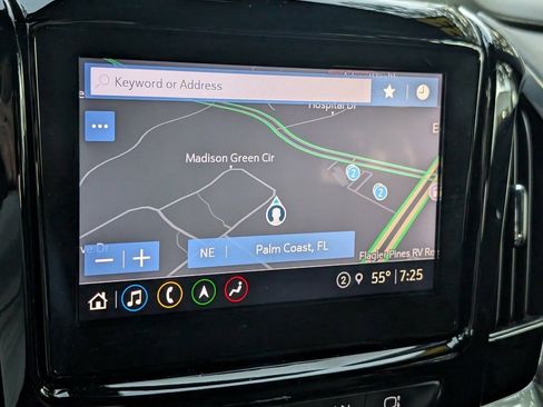 Used 2023 Chevrolet Traverse High Country image 31