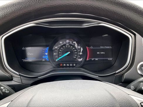 Used 2019 Ford Fusion SE FWD image 20