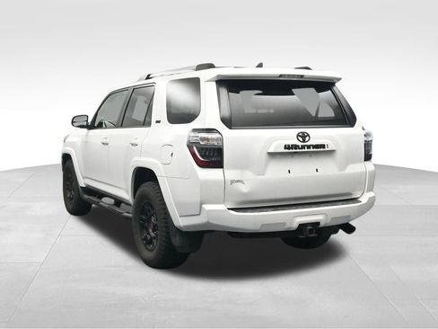 Used 2020 Toyota 4Runner SR5 Premium w/ Moonroof Package image 4