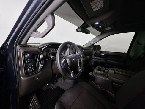 Used 2021 Chevrolet Silverado 1500 Custom Trail Boss w/ Safety Confidence Package image 9