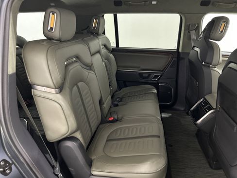Used 2024 Rivian R1S Adventure AWD/4WD image 23