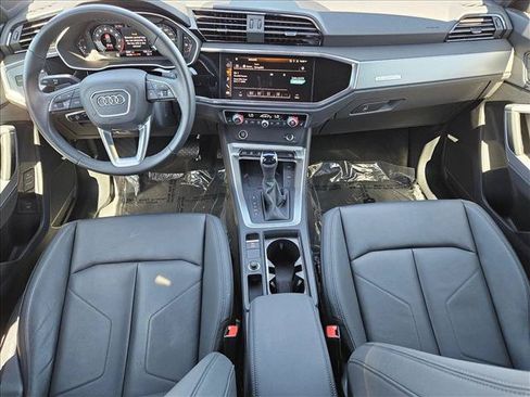 Certified 2025 Audi Q3 2.0T Premium w/ Convenience Package AWD/4WD image 17