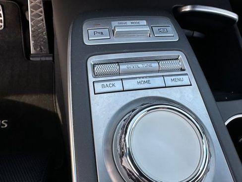 Used 2023 Genesis GV70 2.5T w/ Sport Prestige Package image 29