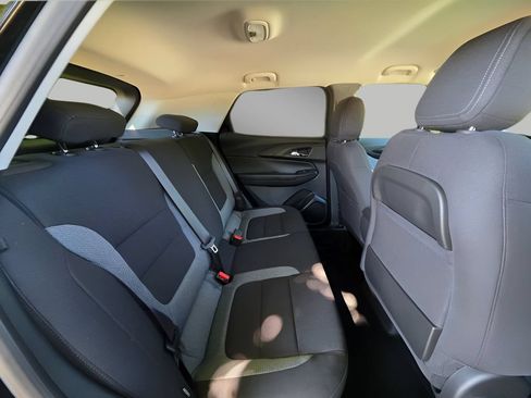 New 2026 Chevrolet TrailBlazer LT w/ LT Cold Weather Package FWD image 7