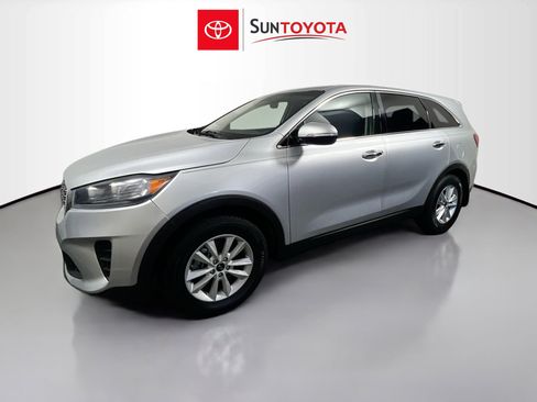 Used 2019 Kia Sorento LX FWD image 9