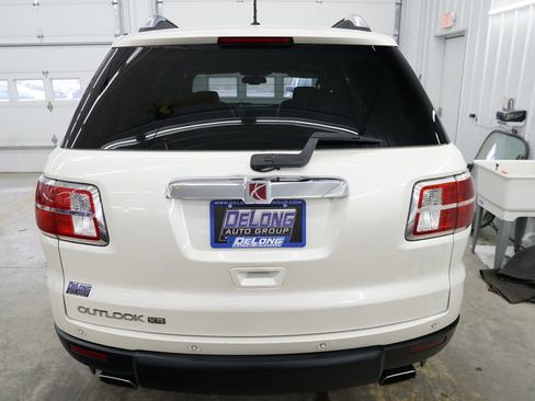 Used 2007 Saturn Outlook XR w/ Premium Trim Pkg FWD image 12