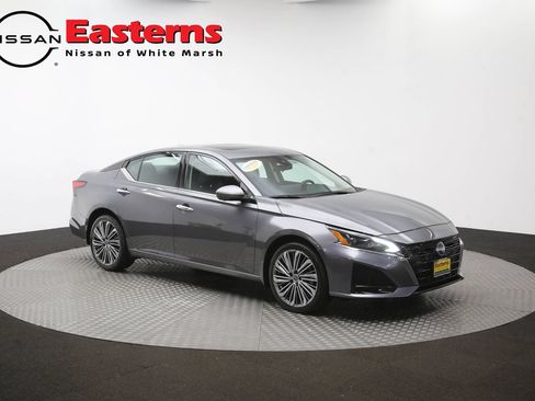 Used 2024 Nissan Altima 2.5 SL AWD/4WD image 48