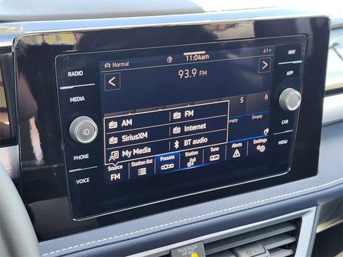 New 2025 Volkswagen Taos SEL image 10