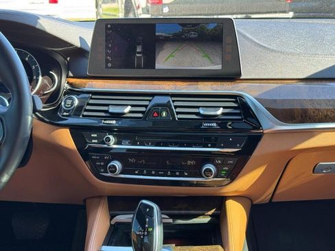 Used 2018 BMW 530i xDrive AWD/4WD image 15