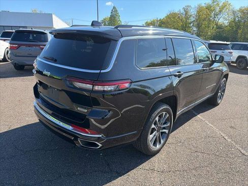 Certified 2023 Jeep Grand Cherokee L Overland w/ Rear Seat Video Group I AWD/4WD image 3
