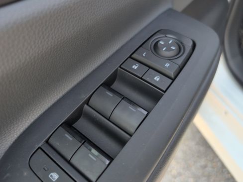 New 2026 Toyota Prius LE image 12