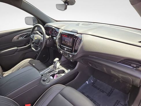 Used 2023 Chevrolet Traverse Premier AWD/4WD image 35