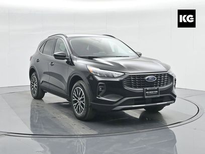 New 2025 Ford Escape SE