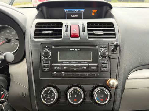 Used 2015 Subaru Forester 2.5i Premium w/ All-Weather Package AWD/4WD image 26