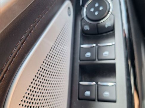 Used 2022 Ford Explorer Platinum w/ Equipment Group 601A image 21