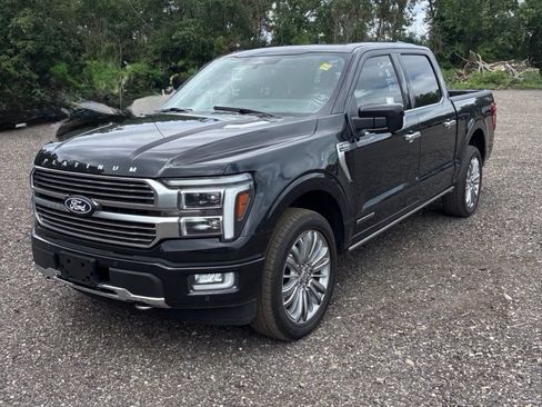 Used 2024 Ford F150 Platinum w/ Equipment Group 703A Plus AWD/4WD image 4