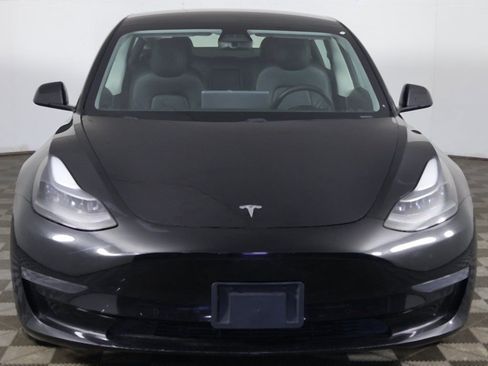 Used 2021 Tesla Model 3 Standard Range Plus image 12