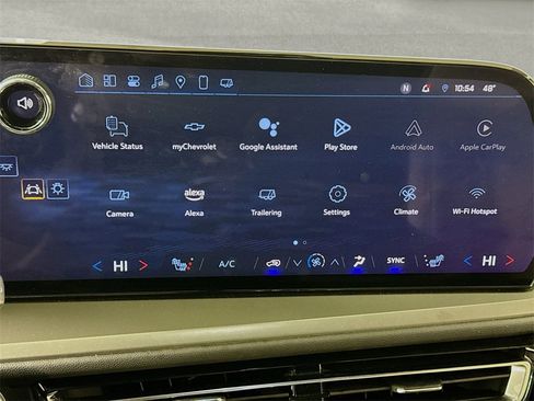 Certified 2025 Chevrolet Traverse LT image 13