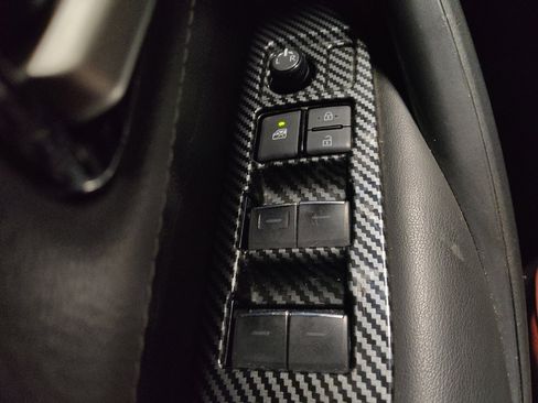 Used 2023 Toyota Corolla SE image 27