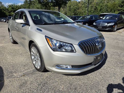Used 2016 Buick LaCrosse Leather w/ Experience Buick Package AWD/4WD image 9