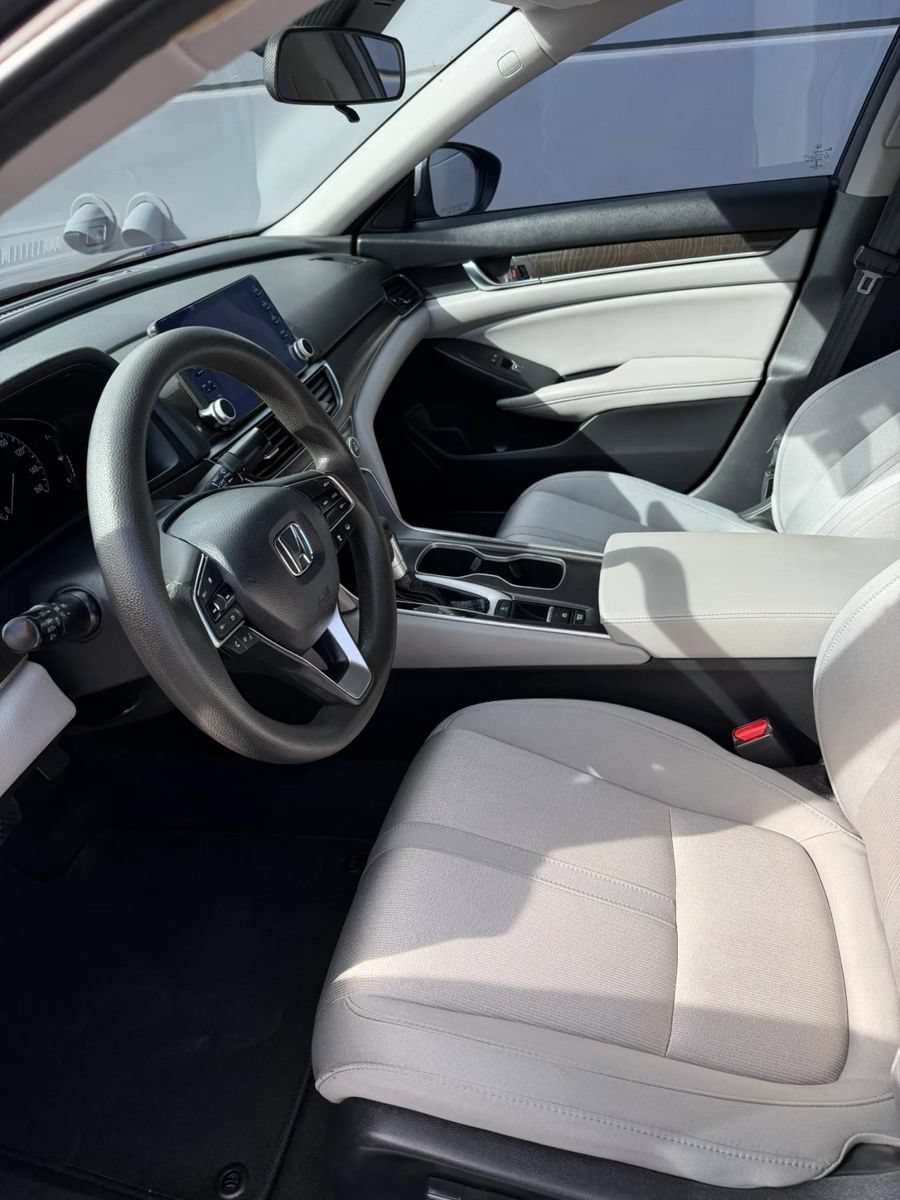 Used 2020 Honda Accord EX image 9
