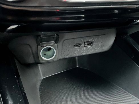 Used 2024 Chevrolet Trax RS w/ Driver Confidence Package image 22