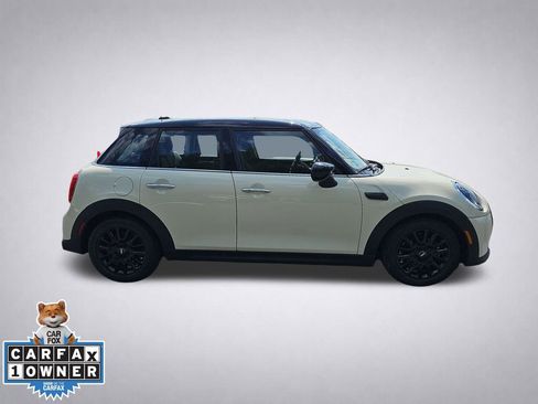 Used 2023 MINI Cooper 4-Door Hardtop FWD image 3