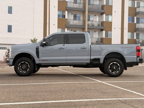 Used 2025 Ford F350 Platinum w/ Tremor Off-Road Package AWD/4WD image 7