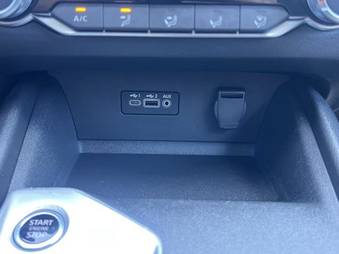 Certified 2025 Nissan Altima 2.5 S FWD image 9