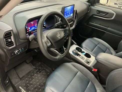 Used 2024 Ford Bronco Sport Outer Banks w/ Tech Package AWD/4WD image 14