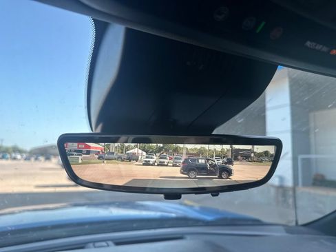 Used 2022 GMC Sierra 1500 AT4 w/ AT4 Premium Package AWD/4WD image 30