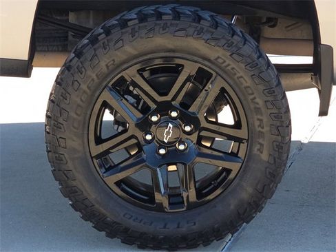 Used 2023 Chevrolet Silverado 1500 RST w/ Rally Edition image 9