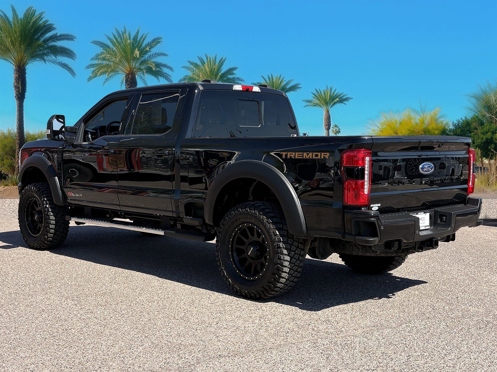 Certified 2023 Ford F250 Lariat w/ Lariat Ultimate Package AWD/4WD image 3