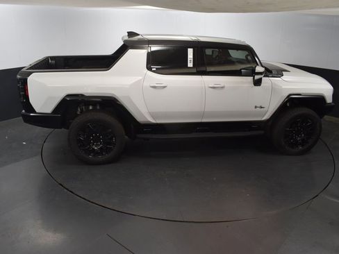 New 2025 GMC Hummer EV 2X image 32