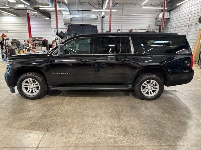 Used 2016 Chevrolet Suburban LT w/ Luxury Package AWD/4WD image 35
