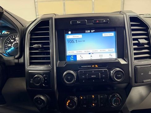 Used 2019 Ford F150 XLT w/ Equipment Group 302A Luxury AWD/4WD image 30