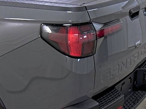 Used 2024 Hyundai Santa Cruz SEL w/ Activity Package image 10